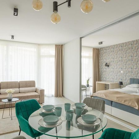 Parizs Garden Apartments デブレツェン エクステリア 写真