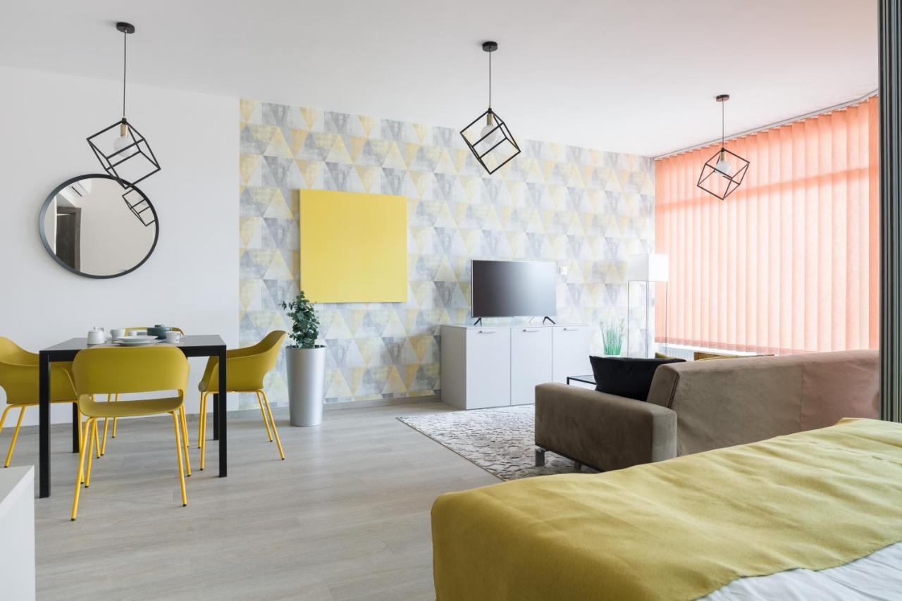 Parizs Garden Apartments デブレツェン エクステリア 写真