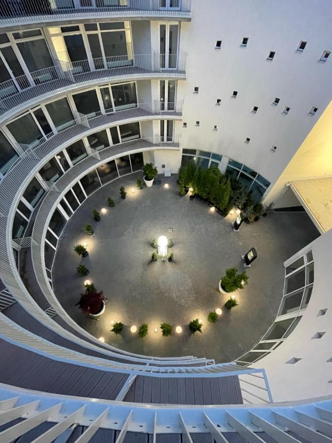 Parizs Garden Apartments デブレツェン エクステリア 写真