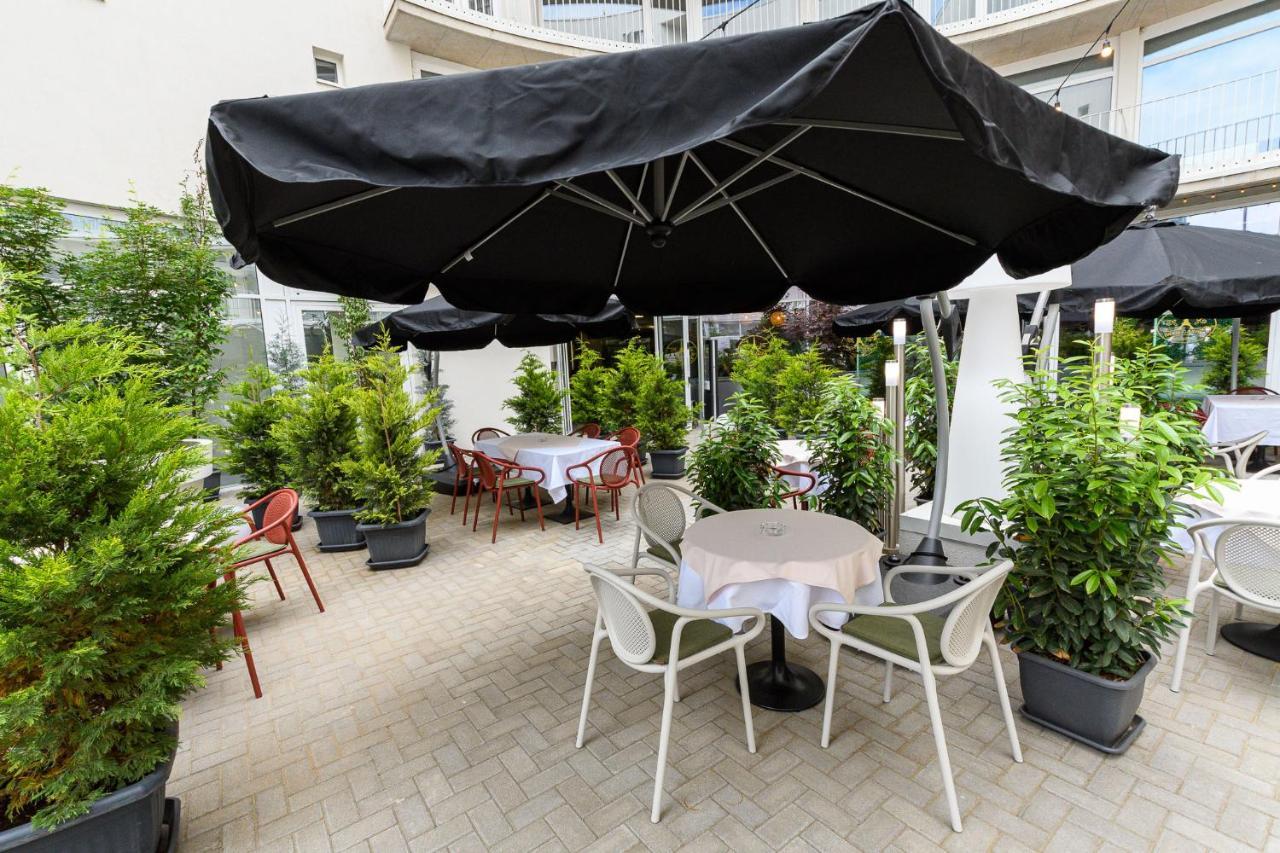 Parizs Garden Apartments デブレツェン エクステリア 写真